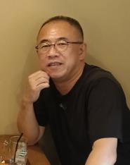 講師
