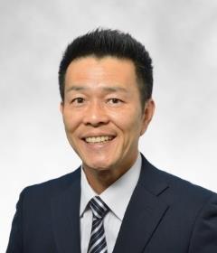 講師